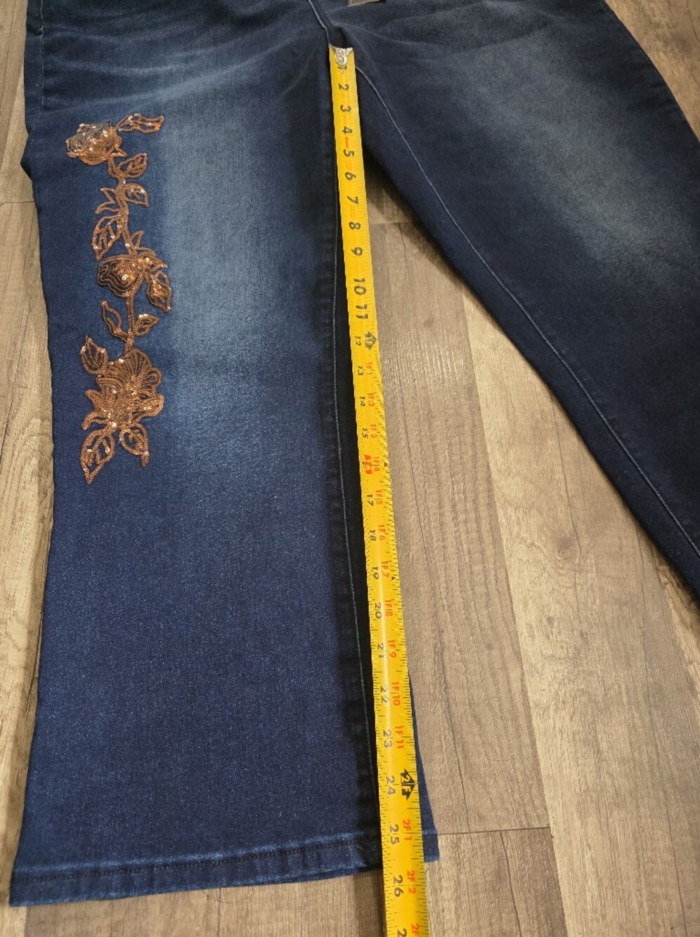 DG2 by Diane Gilman Dark Blue Cropped Jeans Western Copper Floral Embroidery Y2K - Picture 12 of 13